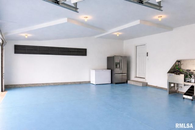 3000 W Saddle Creek Drive, Dunlap, IL 61525