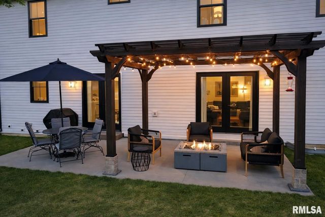 3000 W Saddle Creek Drive, Dunlap, IL 61525