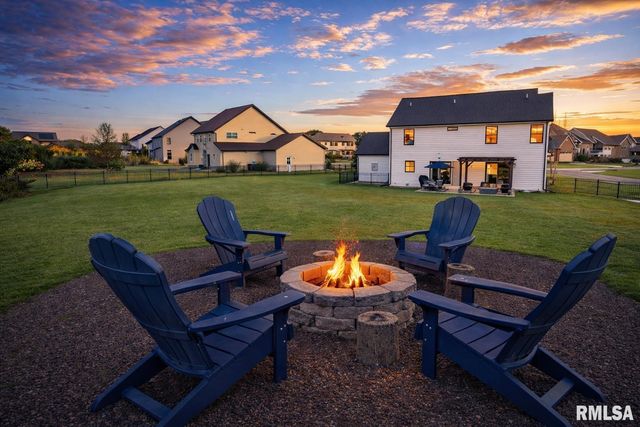 3000 W Saddle Creek Drive, Dunlap, IL 61525