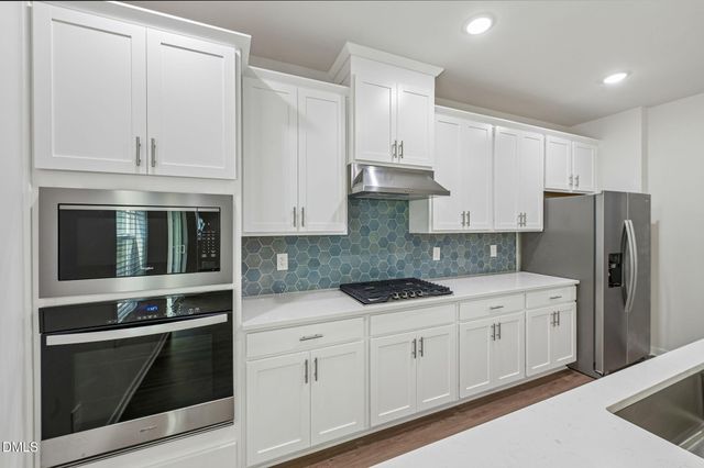 563 Hunter Way, Clayton, NC 27520