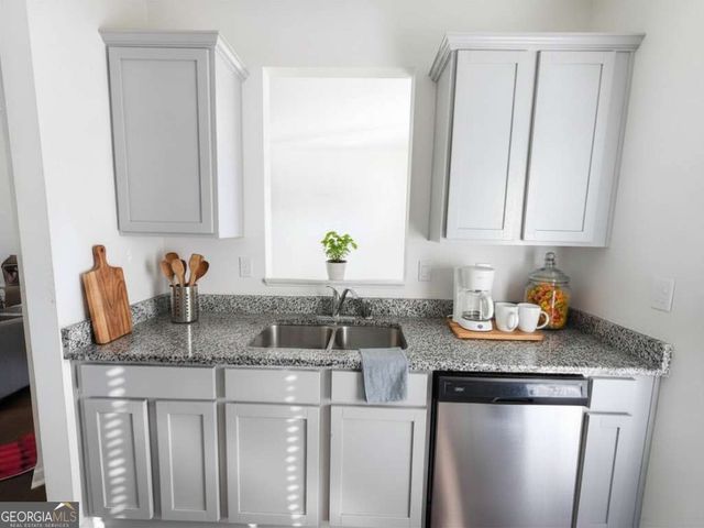 823 Taurus Drive, Stockbridge, GA 30281