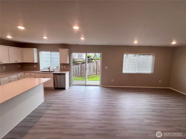 8325 39th Street NE, Marysville, WA 98270