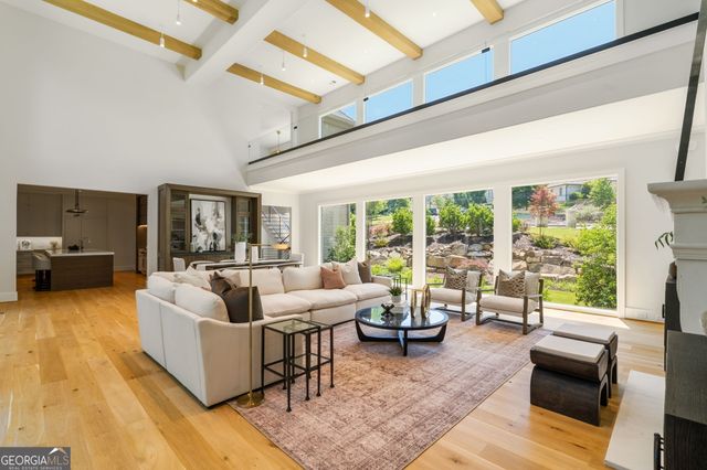 825 Kenry Court, Atlanta, GA 30342