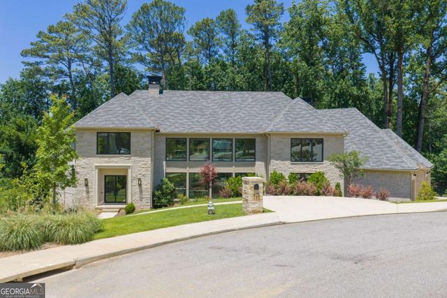 825 Kenry Court, Atlanta, GA 30342