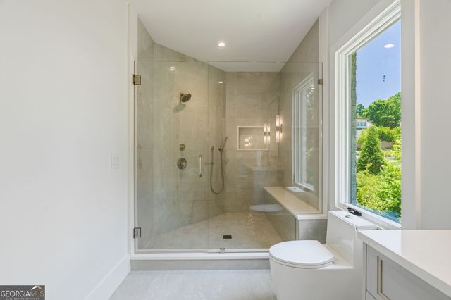 825 Kenry Court, Atlanta, GA 30342