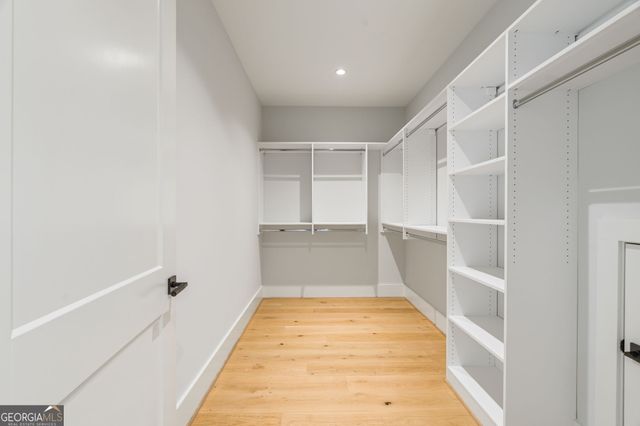 825 Kenry Court, Atlanta, GA 30342