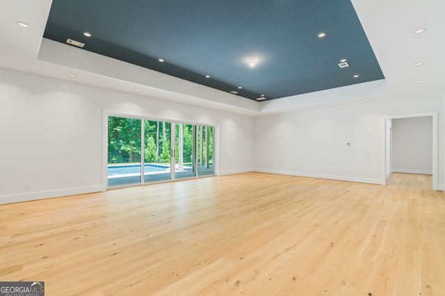 825 Kenry Court, Atlanta, GA 30342