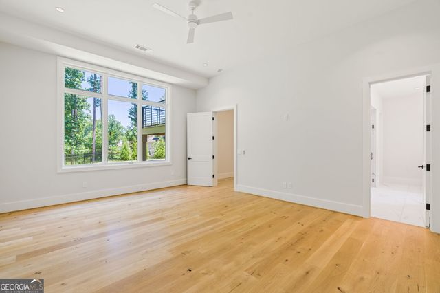 825 Kenry Court, Atlanta, GA 30342