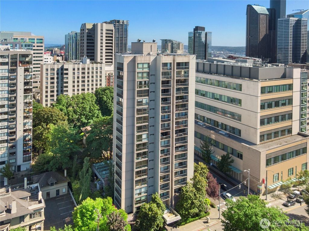 1101 Seneca Street #1702, Seattle, WA 98101