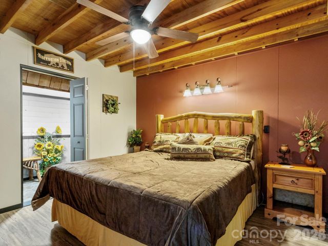 1901 Blue Rock Road, Burnsville, NC 28714