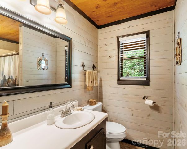 1901 Blue Rock Road, Burnsville, NC 28714