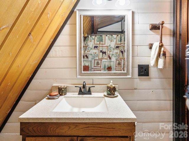 1901 Blue Rock Road, Burnsville, NC 28714