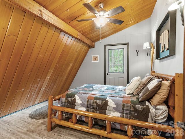 1901 Blue Rock Road, Burnsville, NC 28714