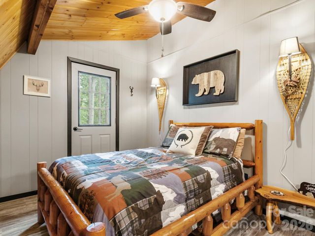 1901 Blue Rock Road, Burnsville, NC 28714