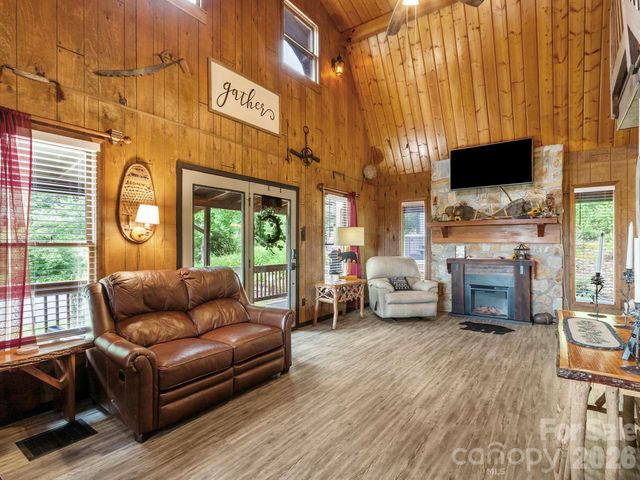 1901 Blue Rock Road, Burnsville, NC 28714