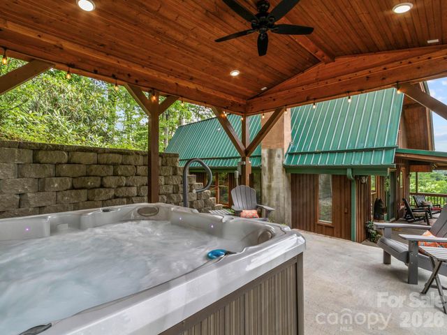 1901 Blue Rock Road, Burnsville, NC 28714
