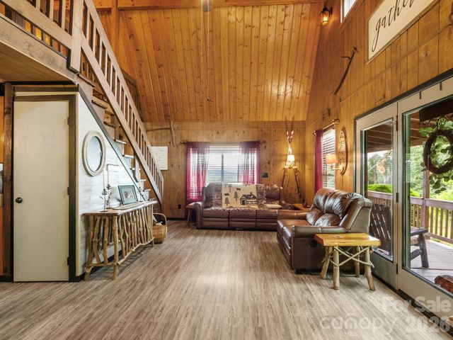 1901 Blue Rock Road, Burnsville, NC 28714