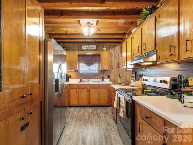 1901 Blue Rock Road, Burnsville, NC 28714