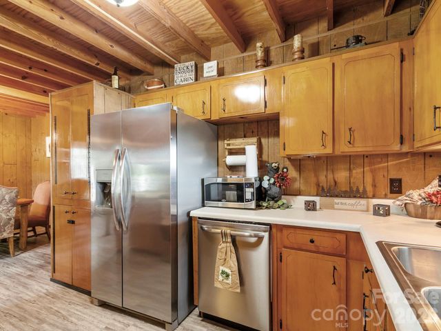 1901 Blue Rock Road, Burnsville, NC 28714