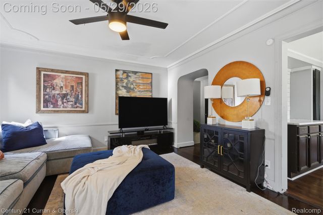 20096 Shrewsbury Road, Detroit, MI 48221