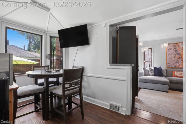 20096 Shrewsbury Road, Detroit, MI 48221