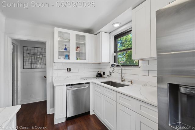 20096 Shrewsbury Road, Detroit, MI 48221