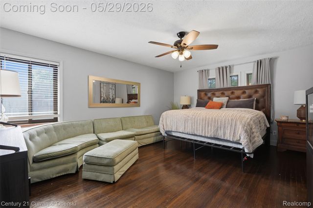 20096 Shrewsbury Road, Detroit, MI 48221