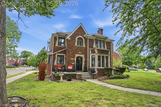 20096 Shrewsbury Road, Detroit, MI 48221