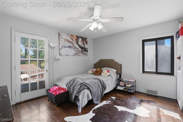 20096 Shrewsbury Road, Detroit, MI 48221
