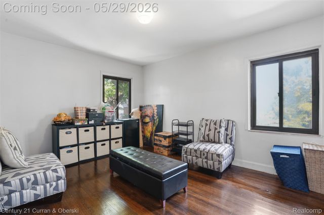 20096 Shrewsbury Road, Detroit, MI 48221