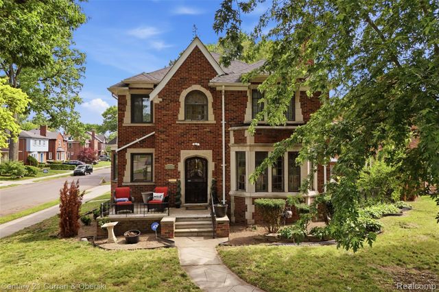 20096 Shrewsbury Road, Detroit, MI 48221
