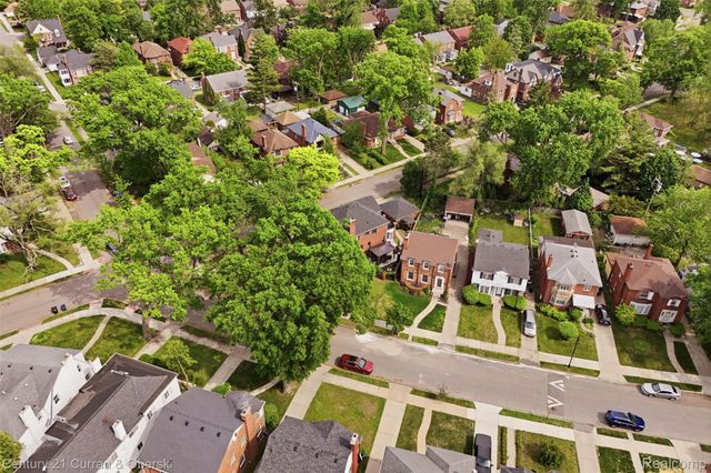 20096 Shrewsbury Road, Detroit, MI 48221