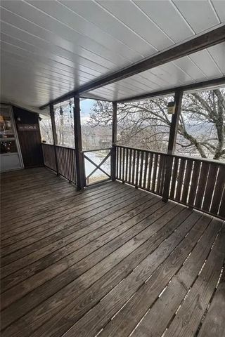 380 Monroe Ave, Leechburg Boro, PA 15656