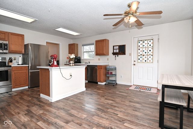 2059 Meadowlark Lane, Brownsburg, IN 46112