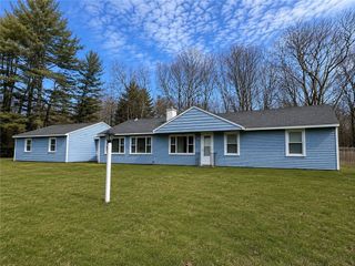 16 Sandra Drive, North Kingstown, RI 02852