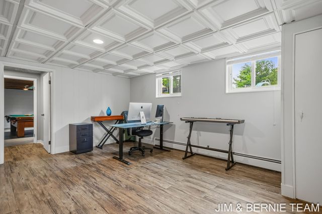 18019 Mohawk Drive, Spring Lake, MI 49456
