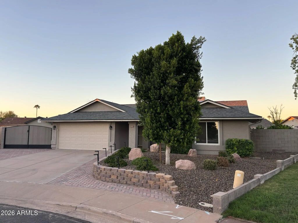 1735 N PLATINA Circle, Mesa, AZ 85205