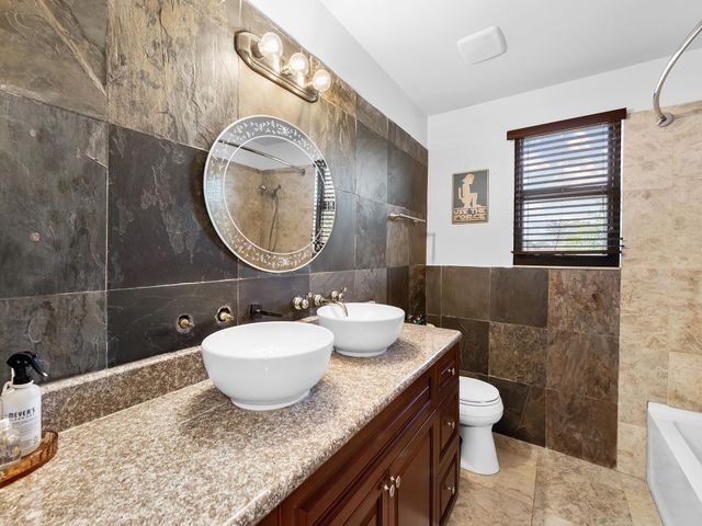 4777 Chardonnay Drive, Coral Springs, FL 33067