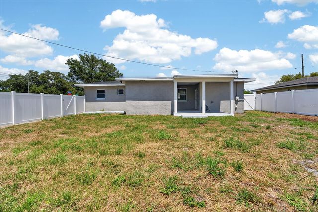 2080 DOUGLAS AVENUE, Clearwater, FL 33755