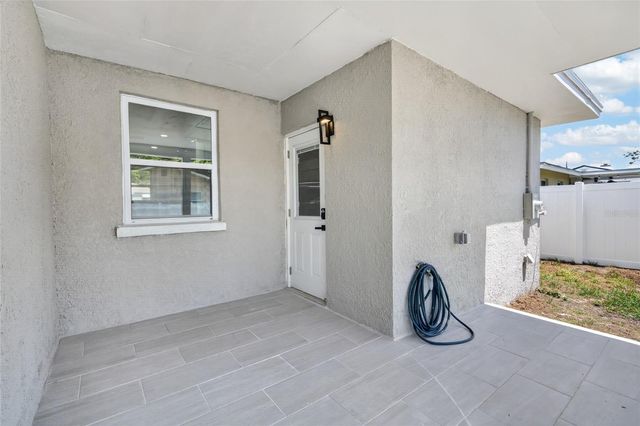 2080 DOUGLAS AVENUE, Clearwater, FL 33755