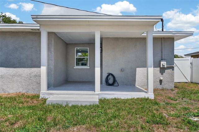2080 DOUGLAS AVENUE, Clearwater, FL 33755