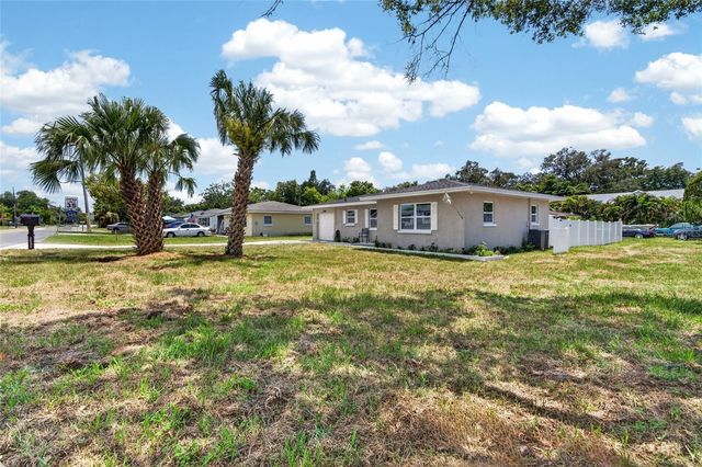 2080 DOUGLAS AVENUE, Clearwater, FL 33755
