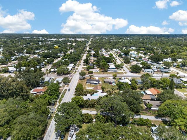 2080 DOUGLAS AVENUE, Clearwater, FL 33755