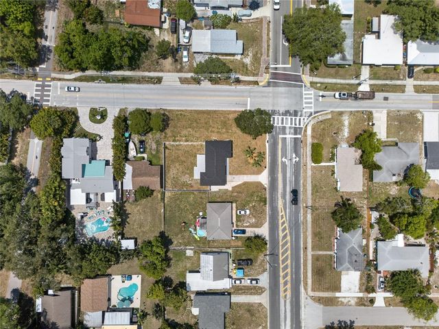 2080 DOUGLAS AVENUE, Clearwater, FL 33755