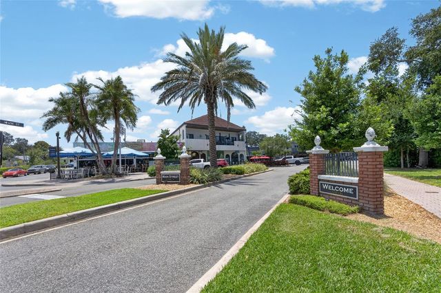 2080 DOUGLAS AVENUE, Clearwater, FL 33755