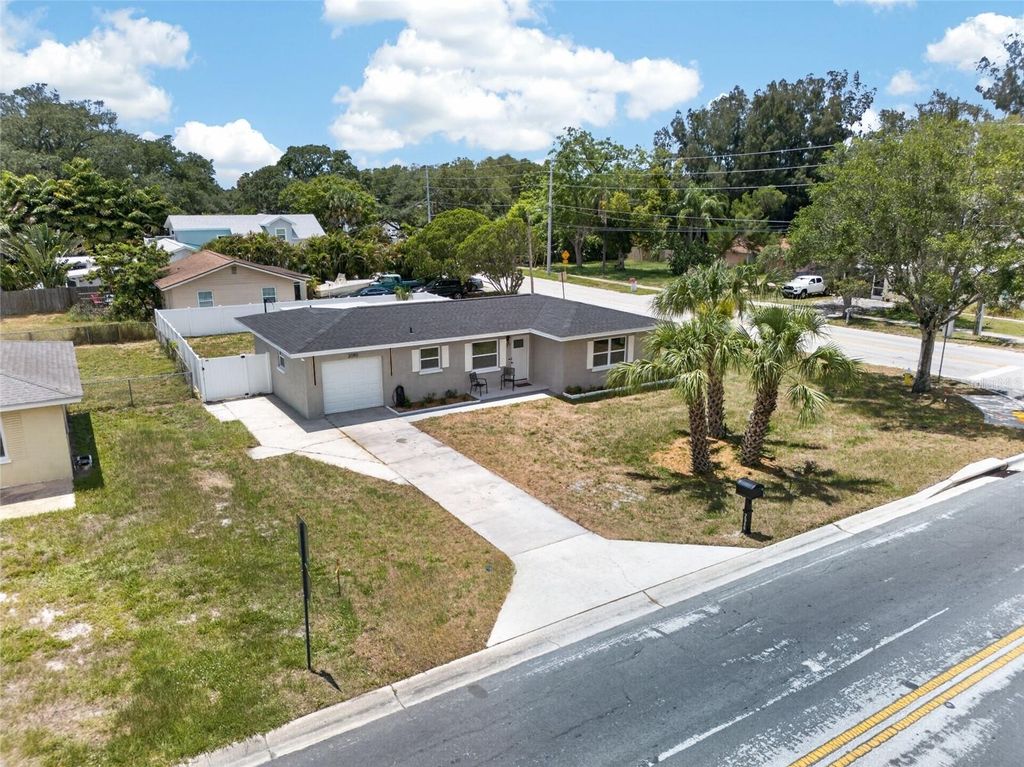 2080 DOUGLAS AVENUE, Clearwater, FL 33755