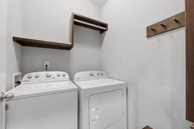 609 N Jaax, Wichita, KS 67235