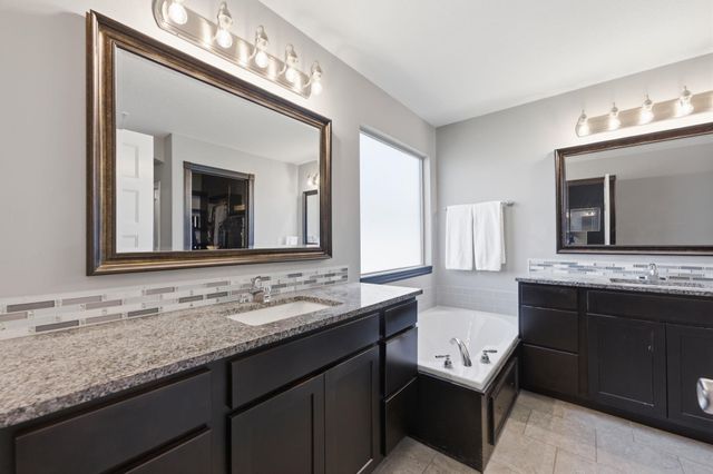 609 N Jaax, Wichita, KS 67235