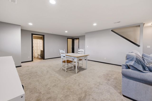 609 N Jaax, Wichita, KS 67235