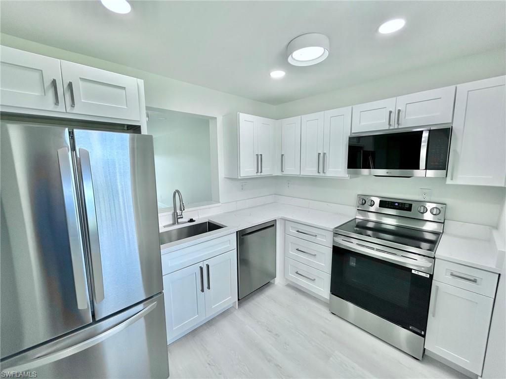 6220 Augusta DR 413, FORT MYERS, FL 33907 — exterior